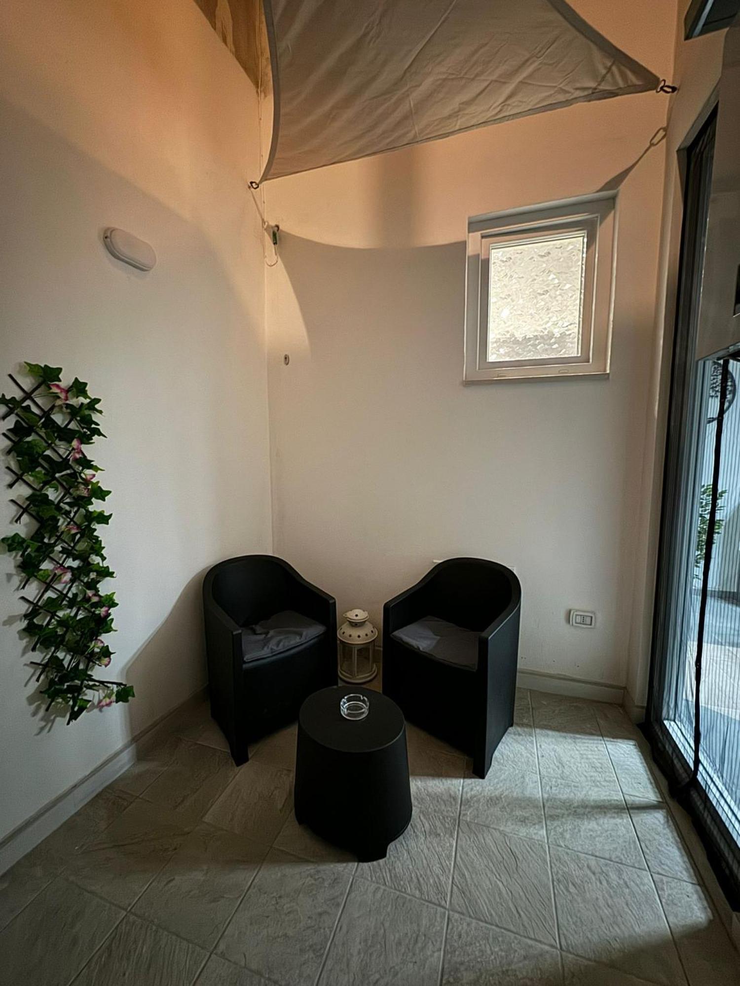 Goodbye Moon Apartment Brindisi Buitenkant foto