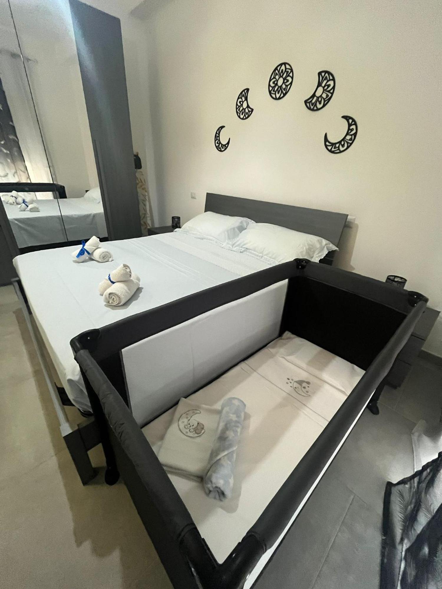 Goodbye Moon Apartment Brindisi Buitenkant foto